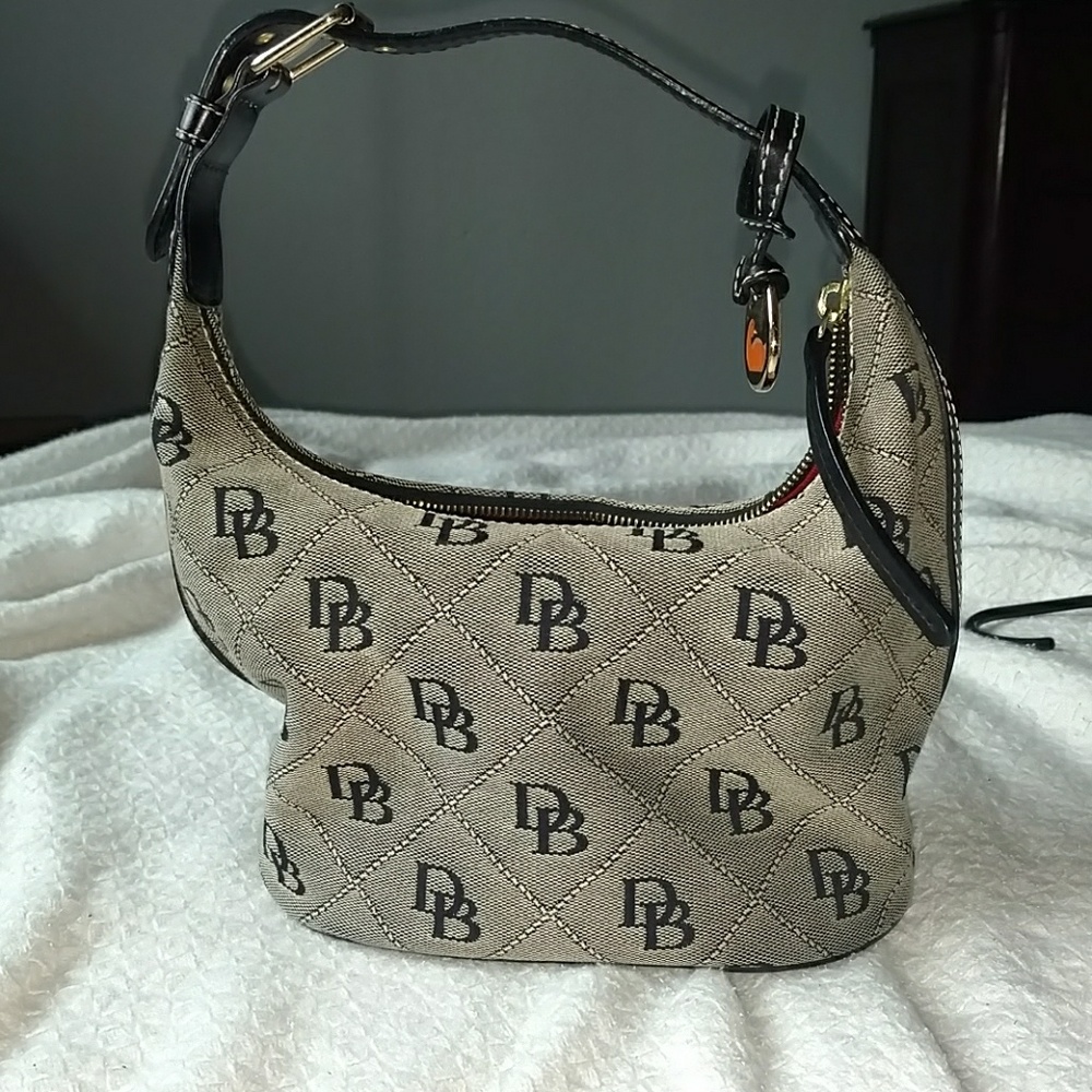 Dooney & Bourke purse